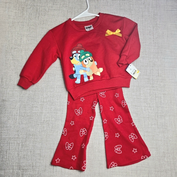 NWT Bluey 2-Piece Winter Sweatshirt & Flared Pants Outfit 18M - Picture 2 of 7